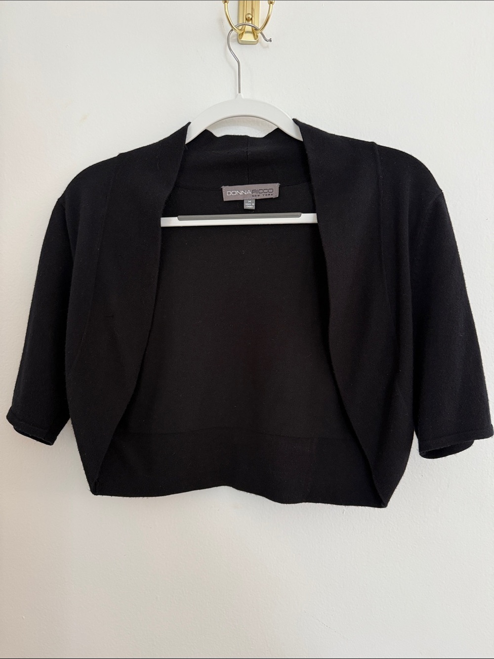 Donna Ricco Black Cropped Open-Front Knit Shrug